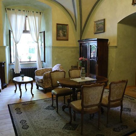Historicke Apartmany Zelenohorska Posta Nepomuk Екстер'єр фото